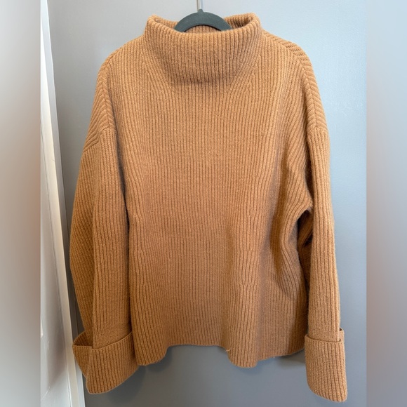 Blu Ivy Derby Pullover sweater - Picture 1 of 4